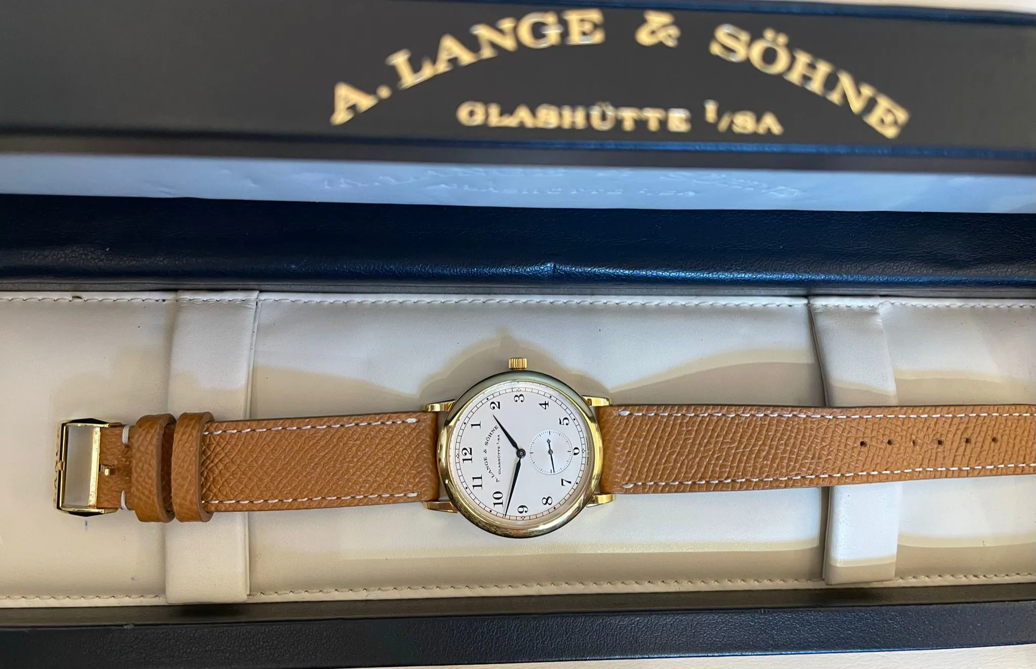 A. Lange & Söhne 1815 206.021 36mm 18k yellow gold Silver 1