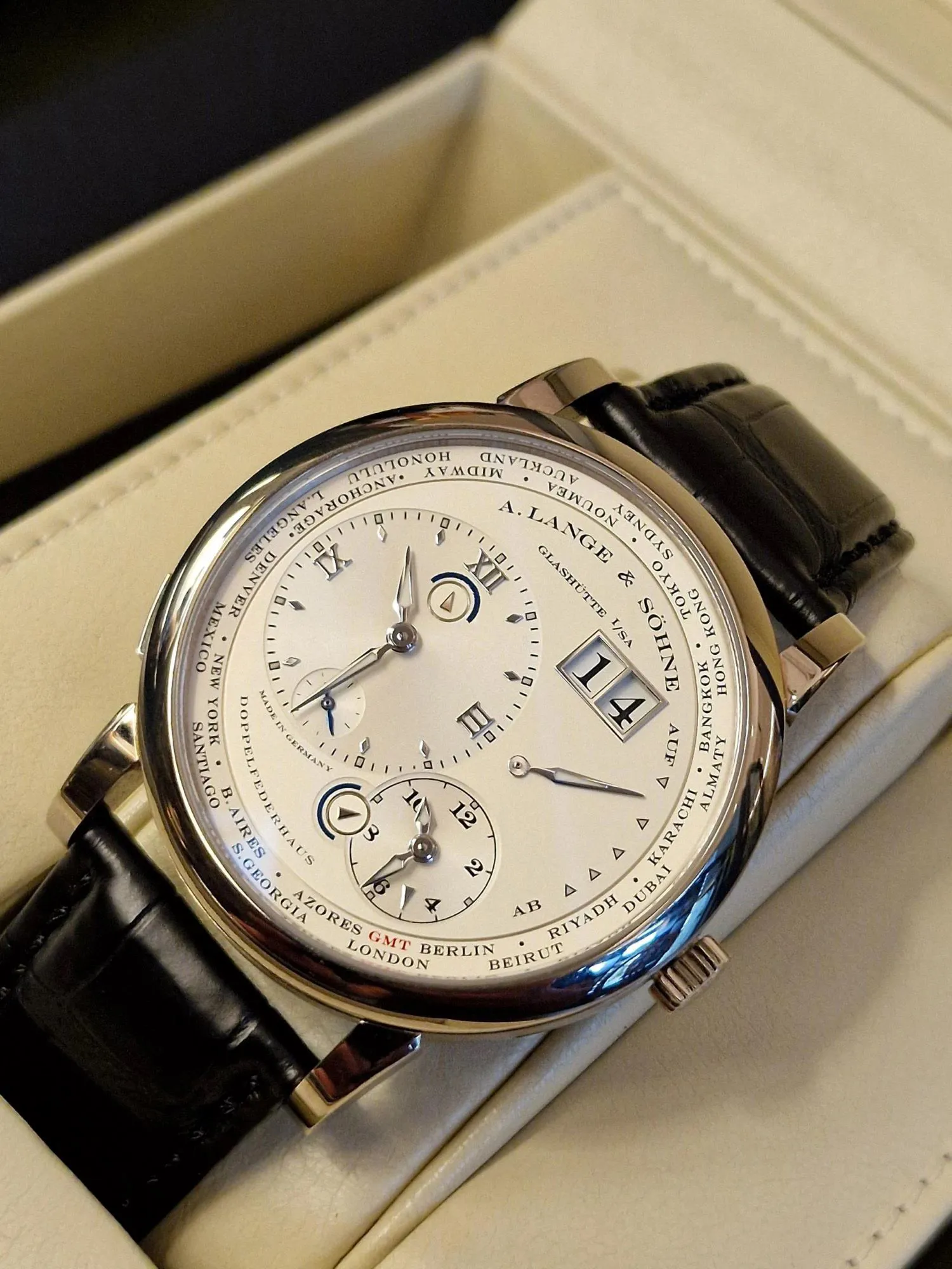 A. Lange & Söhne Lange 1 116.039 42mm 18k white gold Silver 5