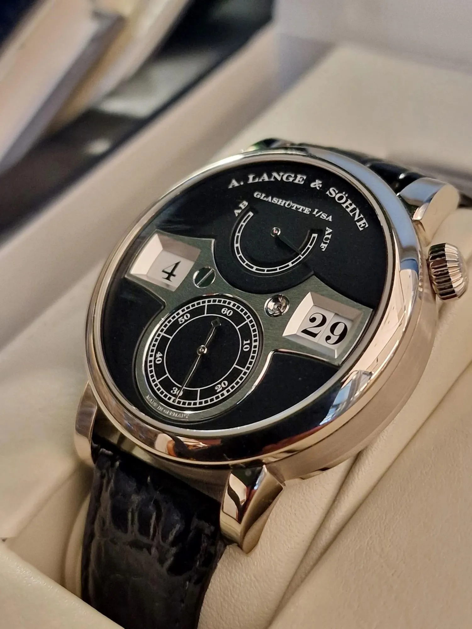 A. Lange & Söhne Lange Zeitwerk 140.029 42mm 18k white gold Black 3