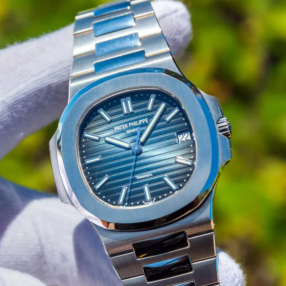 Patek Philippe Nautilus 5711/1A-001 40mm Stainless steel Blue