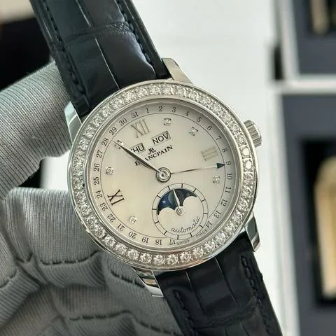 Blancpain Léman Moonphase 2360-4691A-55A 33.5mm Stainless steel White Mother of Pearl