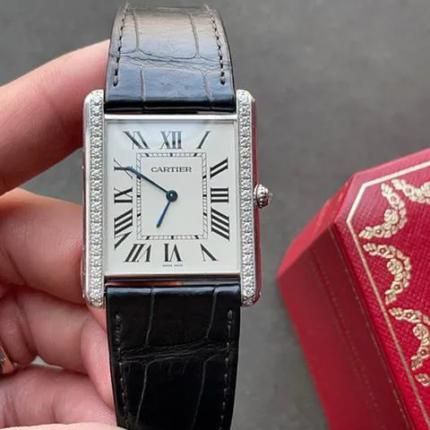 Cartier Tank WT200006 31mm White gold Silver 1