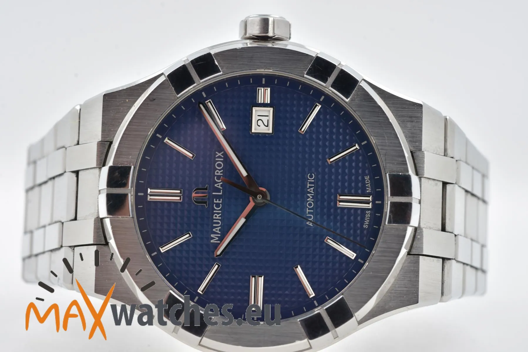 Maurice Lacroix AIKON AI6008-SS002 42mm Stainless steel Blue