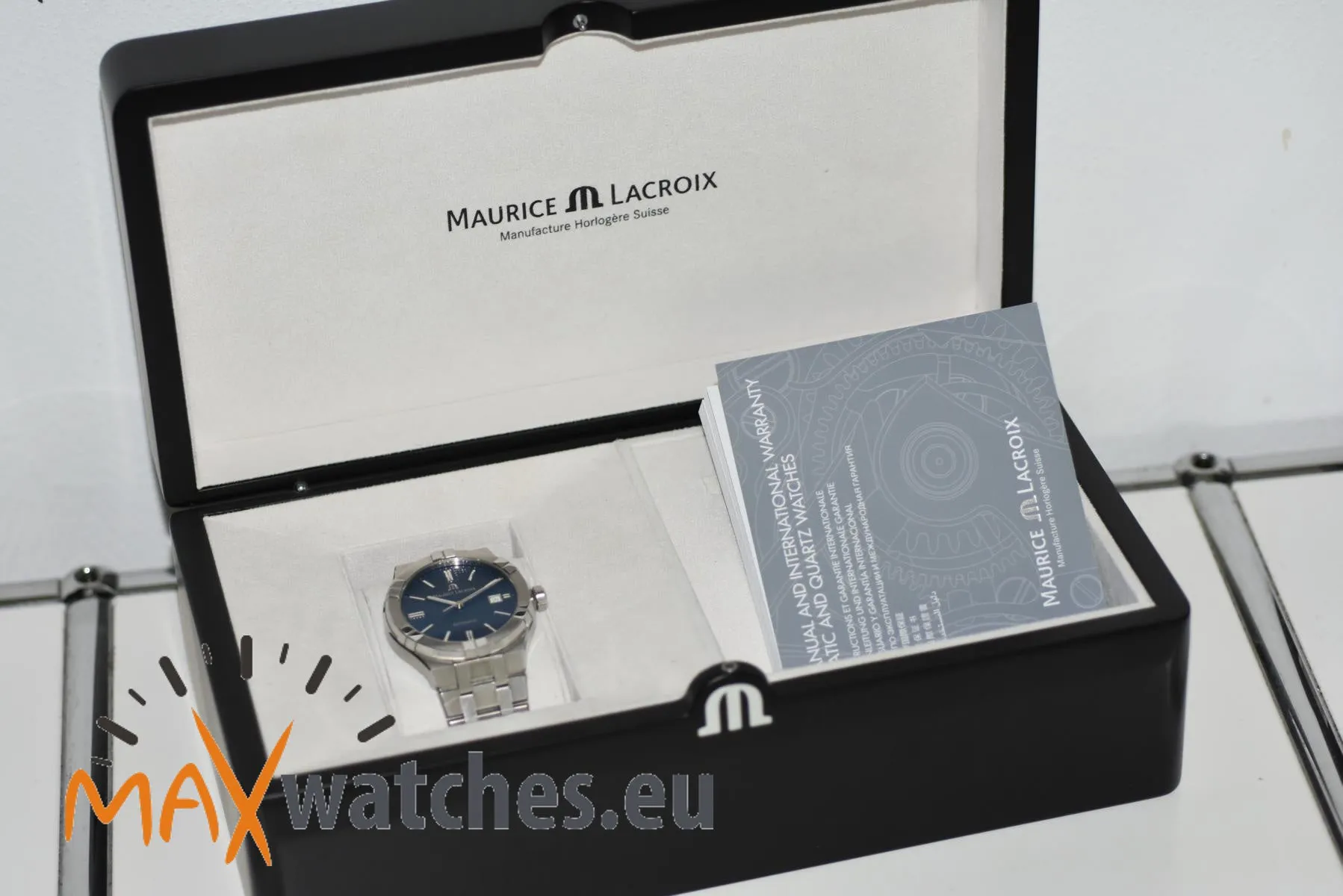 Maurice Lacroix AIKON AI6008-SS002 42mm Stainless steel Blue 10