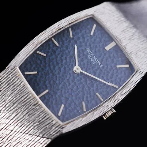 Patek Philippe 3528 31.5mm White gold Blue 6