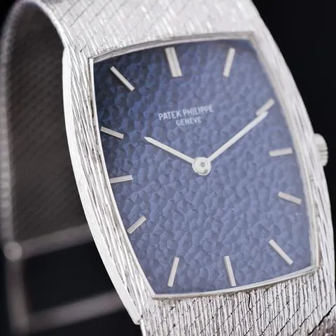 Patek Philippe 3528 31.5mm White gold Blue 7