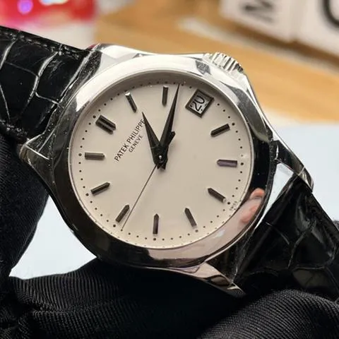 Patek Philippe Calatrava 5107G-001 37mm White gold White 2