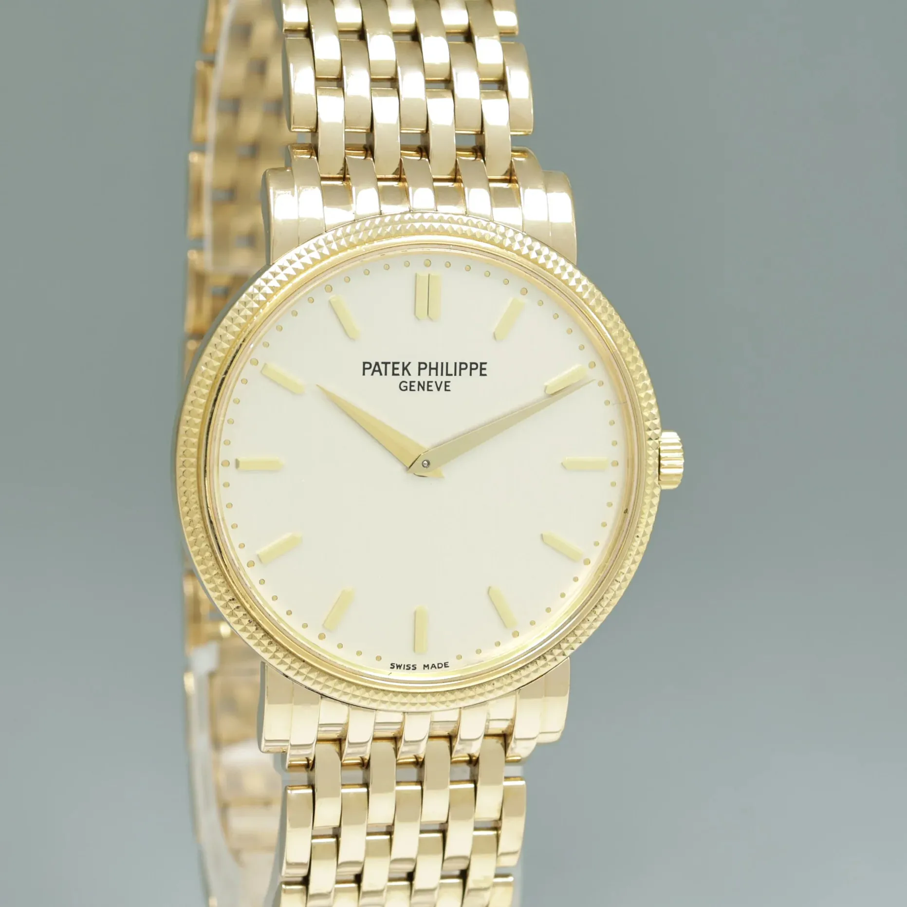 Patek Philippe Calatrava 5120/1J 35mm Yellow gold Silver 1