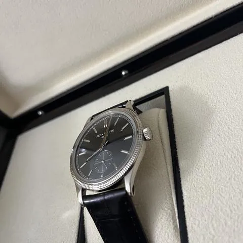 Patek Philippe Calatrava 6119G-001 39mm White gold Gray 3