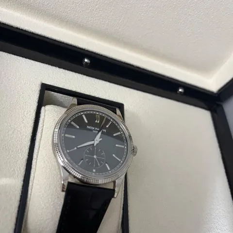 Patek Philippe Calatrava 6119G-001 39mm White gold Gray 4