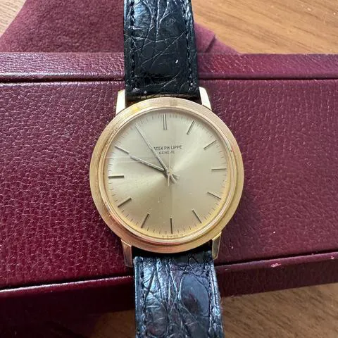 Patek Philippe Calatrava 3569J-1 35mm Yellow gold Gold (solid) 12