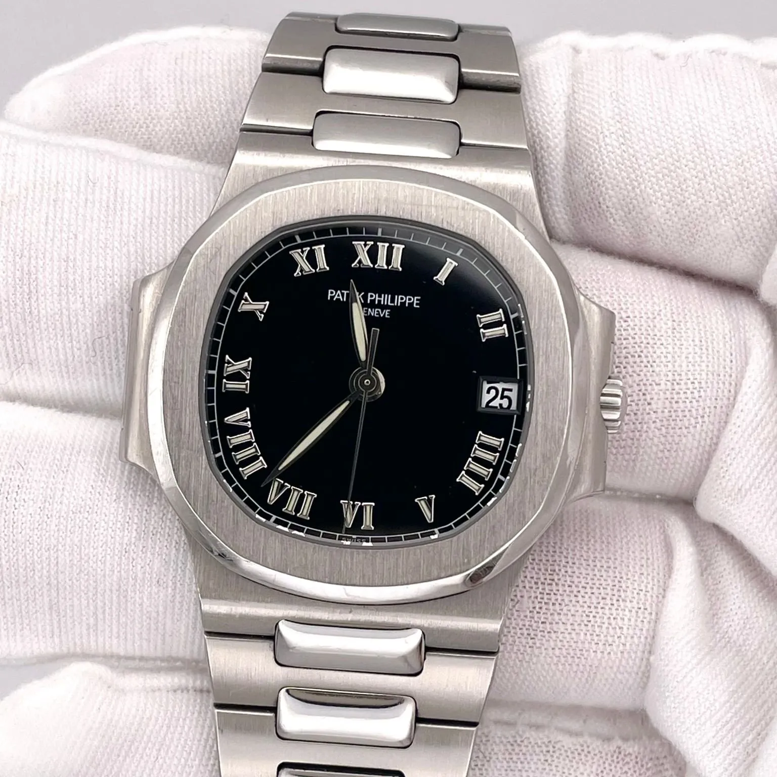 Patek Philippe Nautilus 3800/1A-001 37mm Stainless steel Black