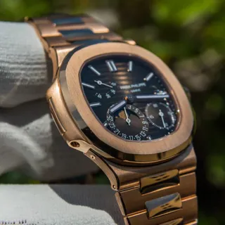 Patek Philippe Nautilus 5712/1R-001 Rose gold Brown