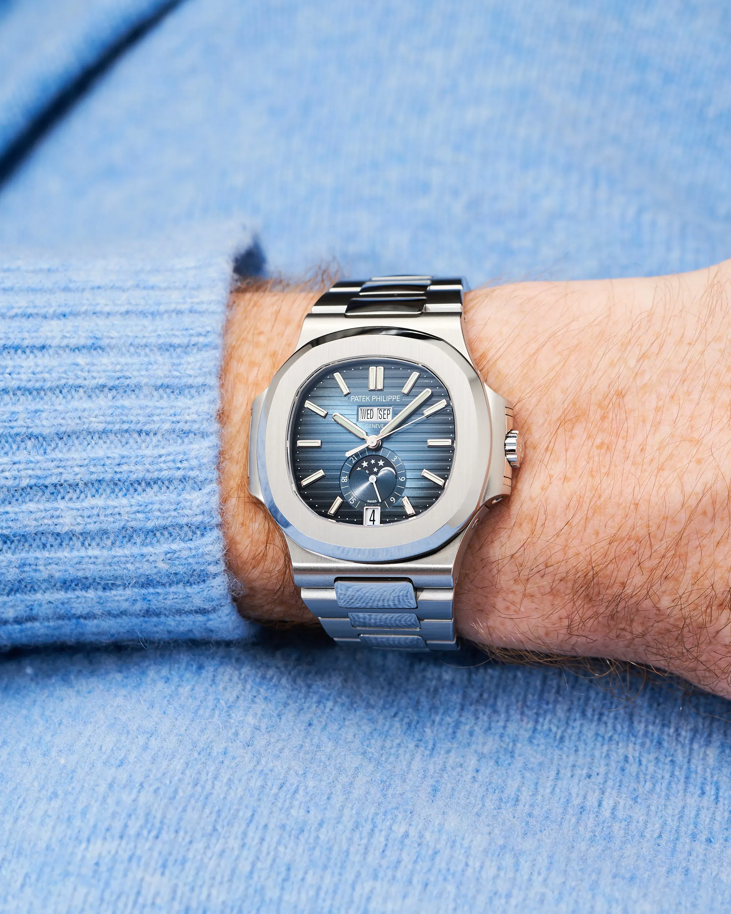 Patek Philippe Nautilus 5726/1A-014 40mm Stainless steel Blue 1