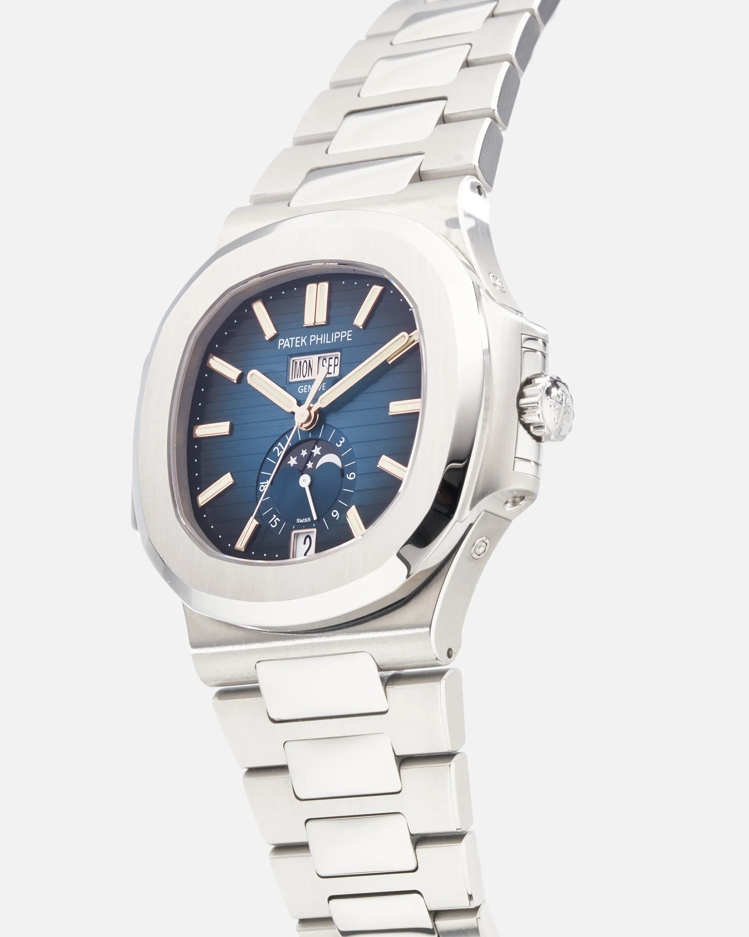 Patek Philippe Nautilus 5726/1A-014 40mm Stainless steel Blue 4