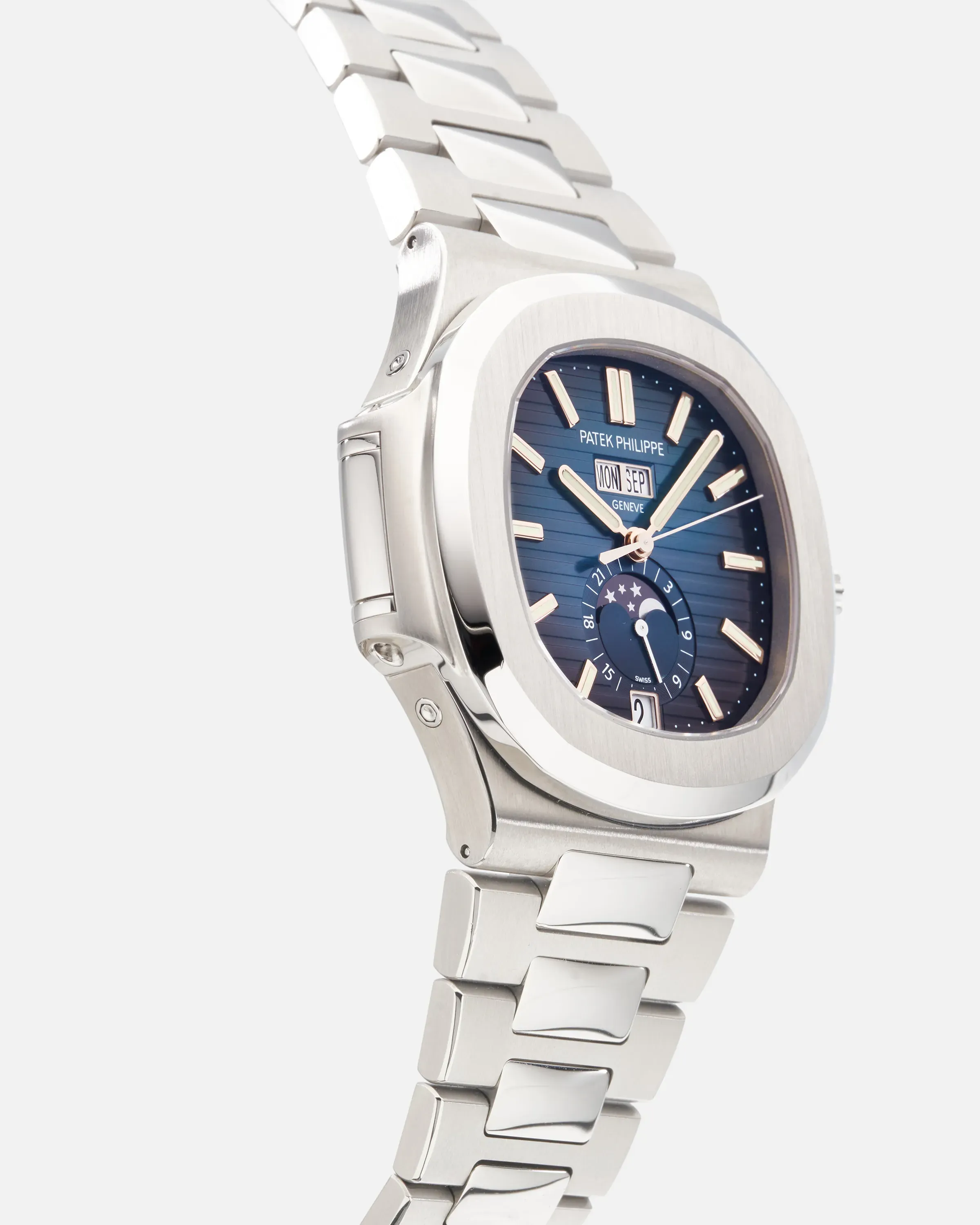 Patek Philippe Nautilus 5726/1A-014 40mm Stainless steel Blue 6