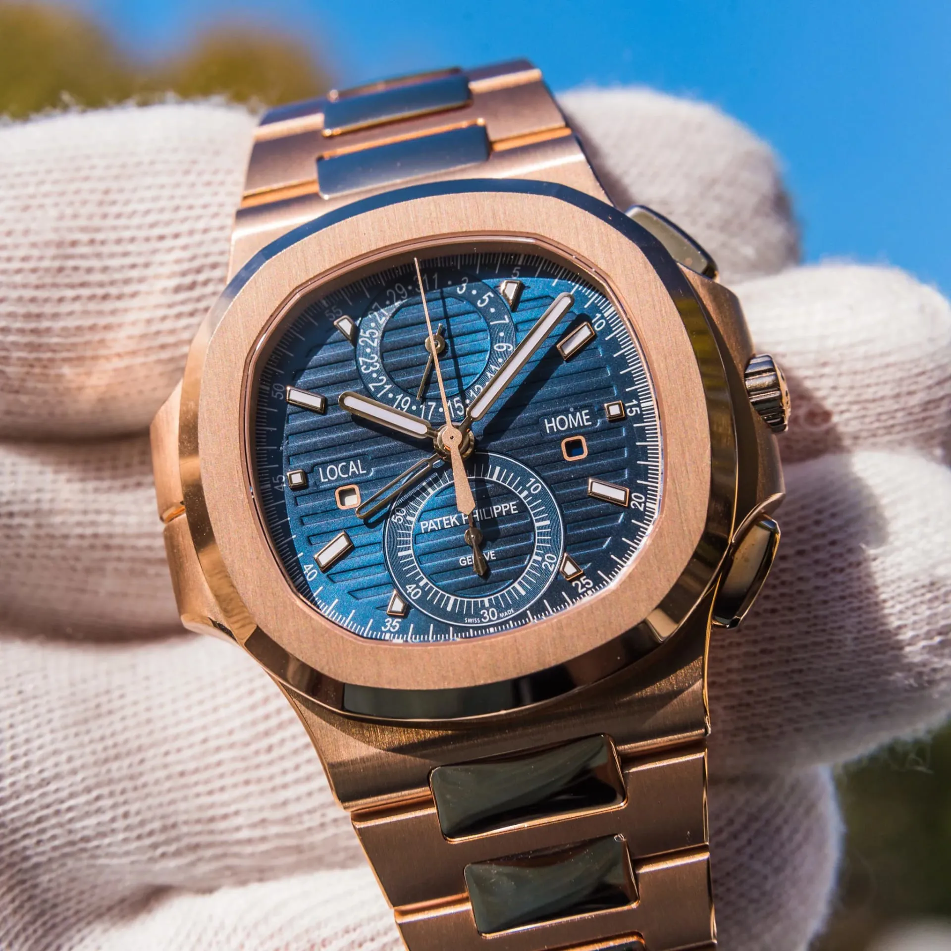 Patek Philippe Nautilus 5990/1R-001 40.5mm Rose gold Blue