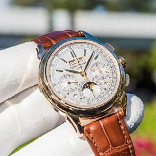 Patek Philippe Perpetual Calendar Chronograph 5270J-001 Yellow gold Silver