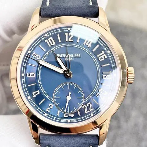 Patek Philippe Travel Time 5224R-001 42mm Rose gold Blue