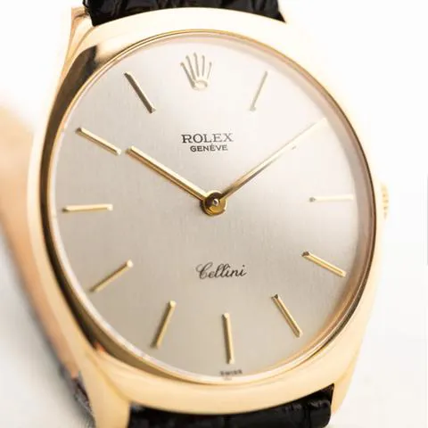 Rolex Cellini 4133 31mm Yellow gold Silver