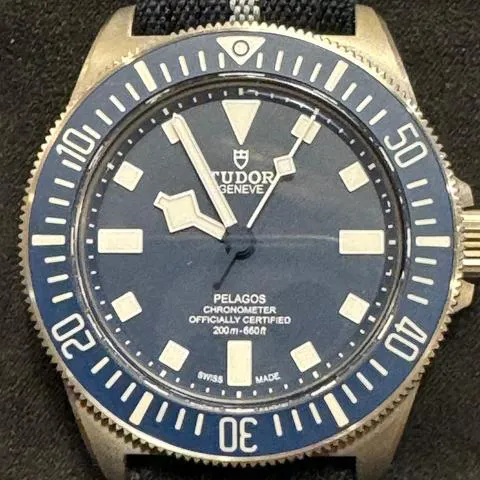 Tudor Pelagos 25707B/21 42mm Titanium Blue 7