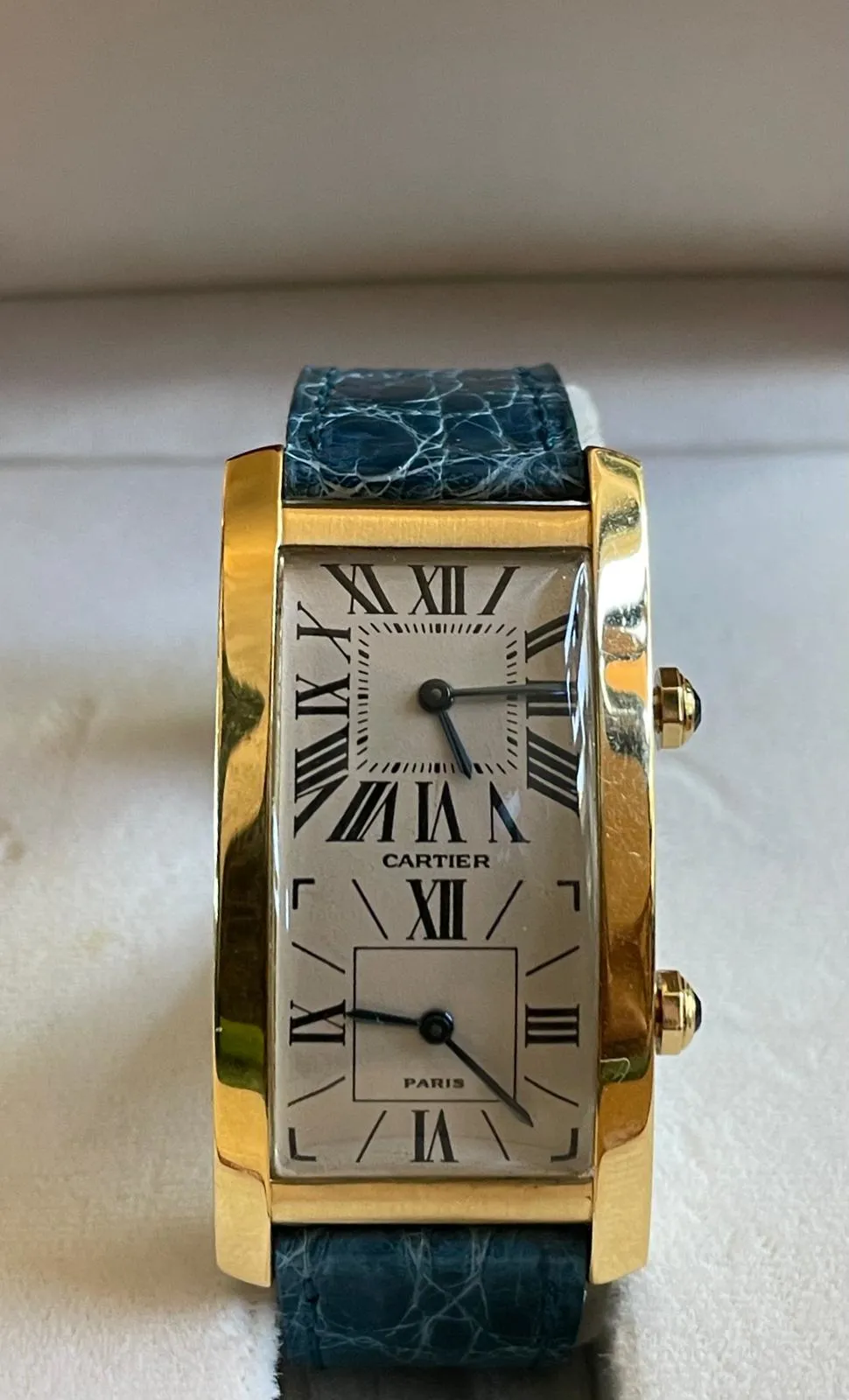 Cartier Tank Américaine 063-90 24mm 18k yellow gold White 1