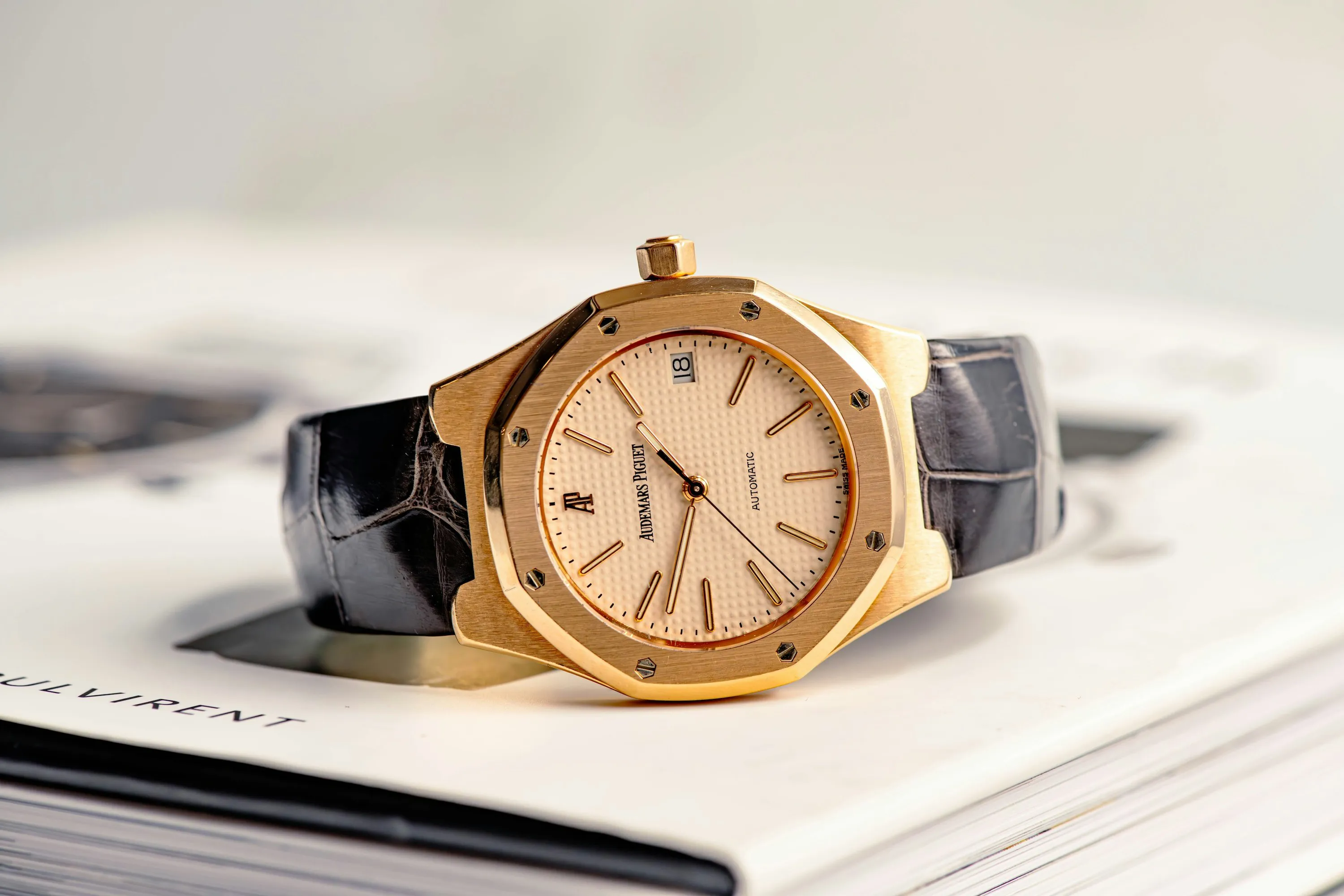 Audemars Piguet Royal Oak 14800OR.OO.0009XX.01 36mm Rose gold Cream