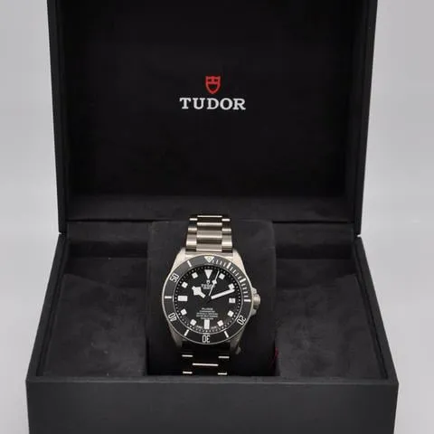 Tudor Pelagos 25600TN 42mm Titanium Black 5