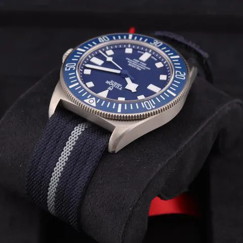 Tudor Pelagos 25707B/22 42mm Titanium Blue 4