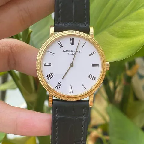 Patek Philippe Calatrava 5120J-001 35mm Yellow gold White 3