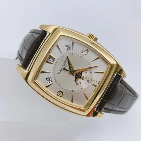 Patek Philippe Gondolo 5135J 38mm Yellow gold Silver