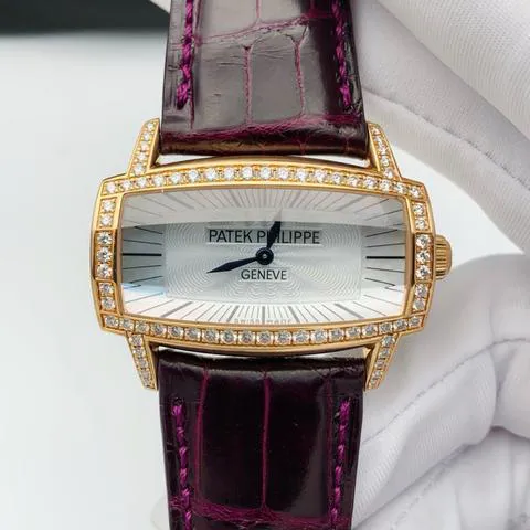 Patek Philippe Gondolo 4991R 37mm Rose gold Mother-of-pearl