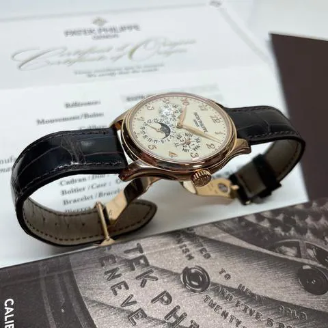 Patek Philippe Perpetual Calendar 5327R-001 39mm Rose gold White 11