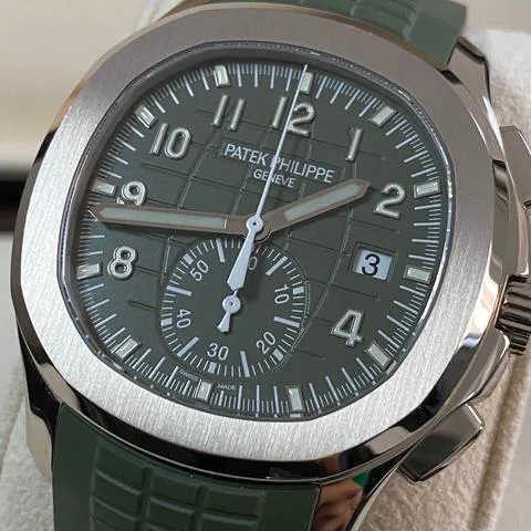 Patek Philippe Aquanaut 5968G-010 42mm White gold Green 4