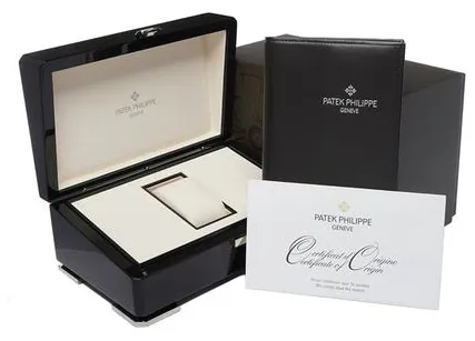 Patek Philippe Chronograph 5170G-010 39mm White gold Black 4