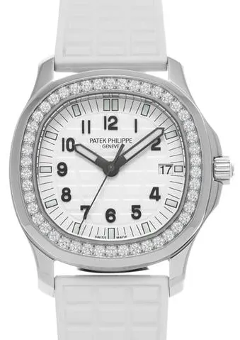 Patek Philippe Aquanaut 5067A-011 34mm Stainless steel White