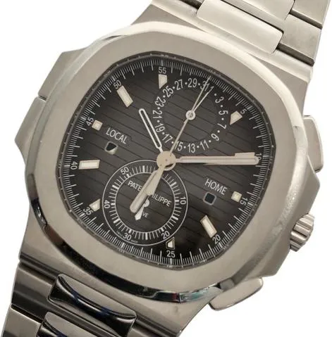 Patek Philippe Nautilus 5990/1A-001 38.5mm Stainless steel Black