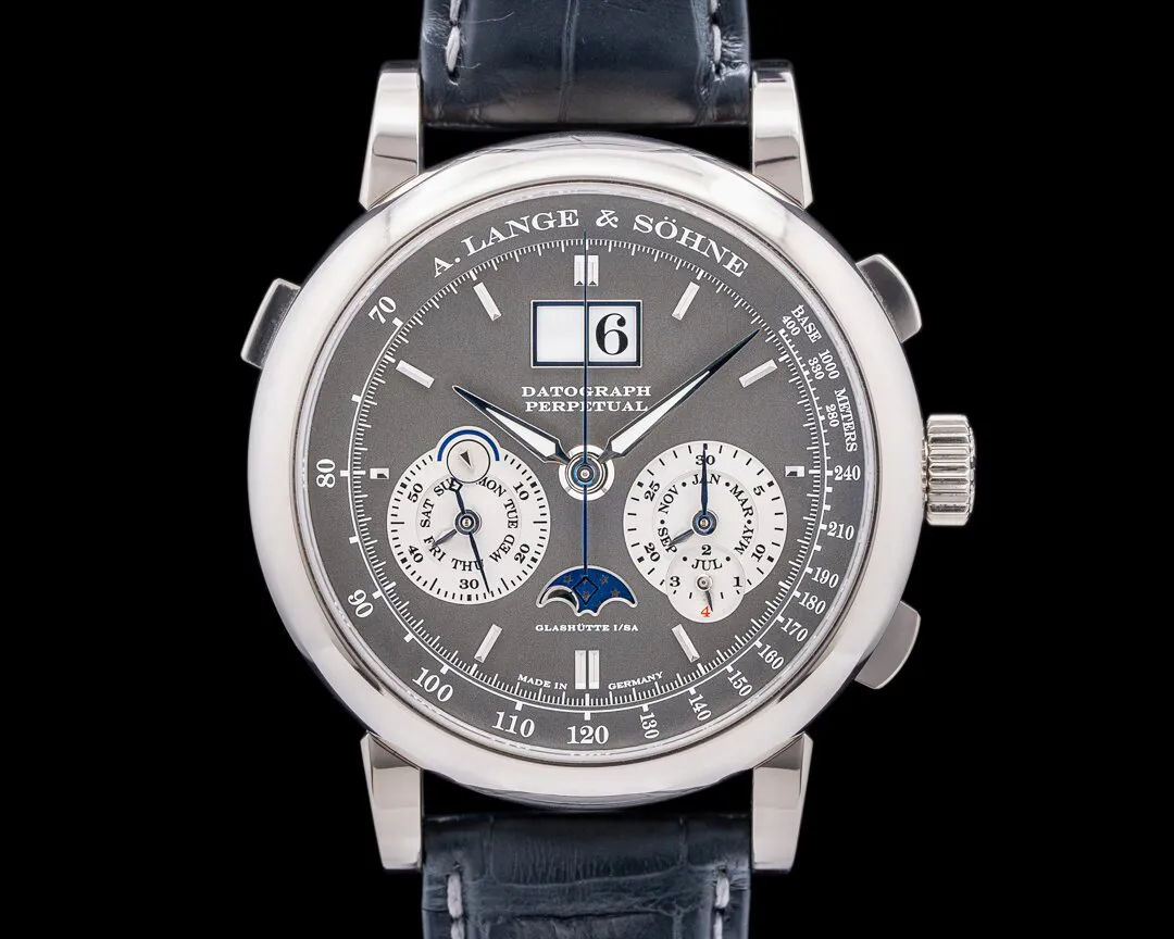 A. Lange & Söhne Saxonia 410.038E 41mm White gold Gray