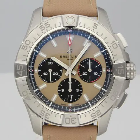 Breitling Avenger AB0147101A1X1 44mm Stainless steel Beige 1