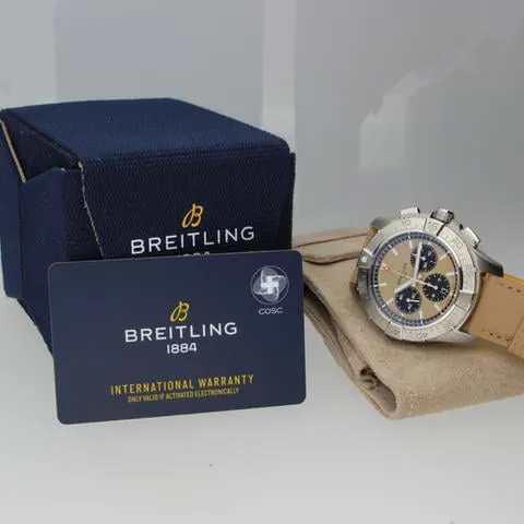 Breitling Avenger AB0147101A1X1 44mm Stainless steel Beige 11