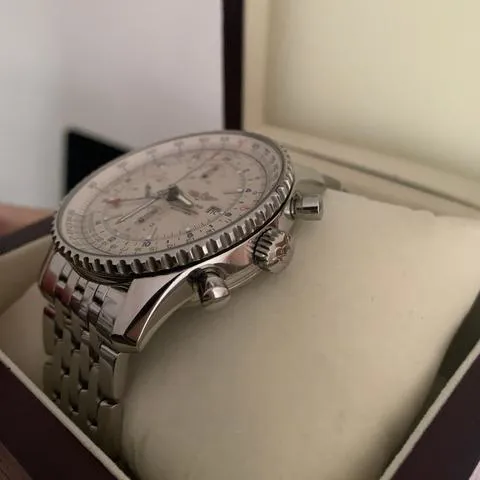 Breitling Navitimer A24322 46mm Stainless steel White 2