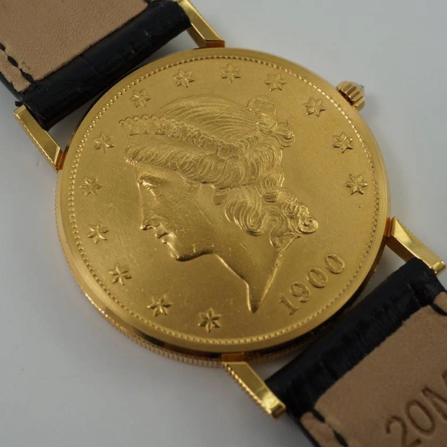 Corum Coin 1904 35mm Yellow gold Golden 3