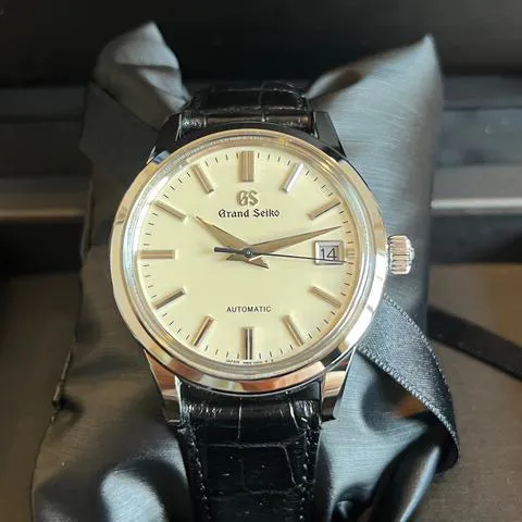 Grand Seiko Elegance SBGR261 39.5mm Stainless steel Silver