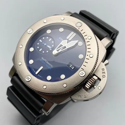 Panerai Submersible PAM 00692 47mm Titanium Blue 2