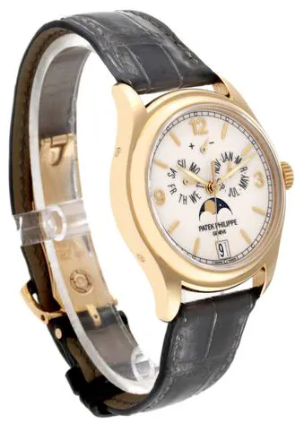 Patek Philippe Annual Calendar 5146J 39mm Yellow gold White 6