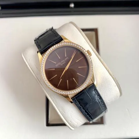 Patek Philippe Calatrava 4897R-001 33mm Rose gold Brown