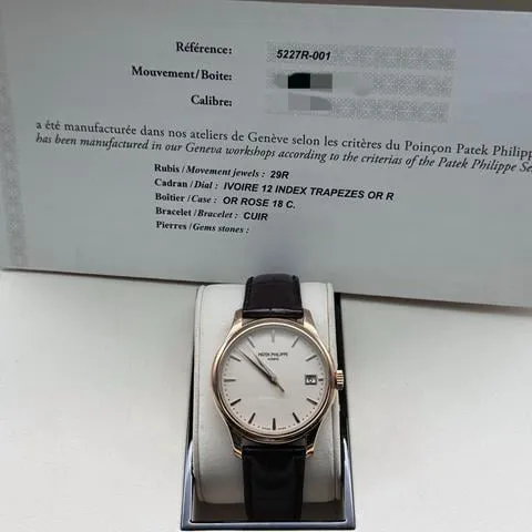 Patek Philippe Calatrava 5227R-001 39mm Rose gold Champagne 6