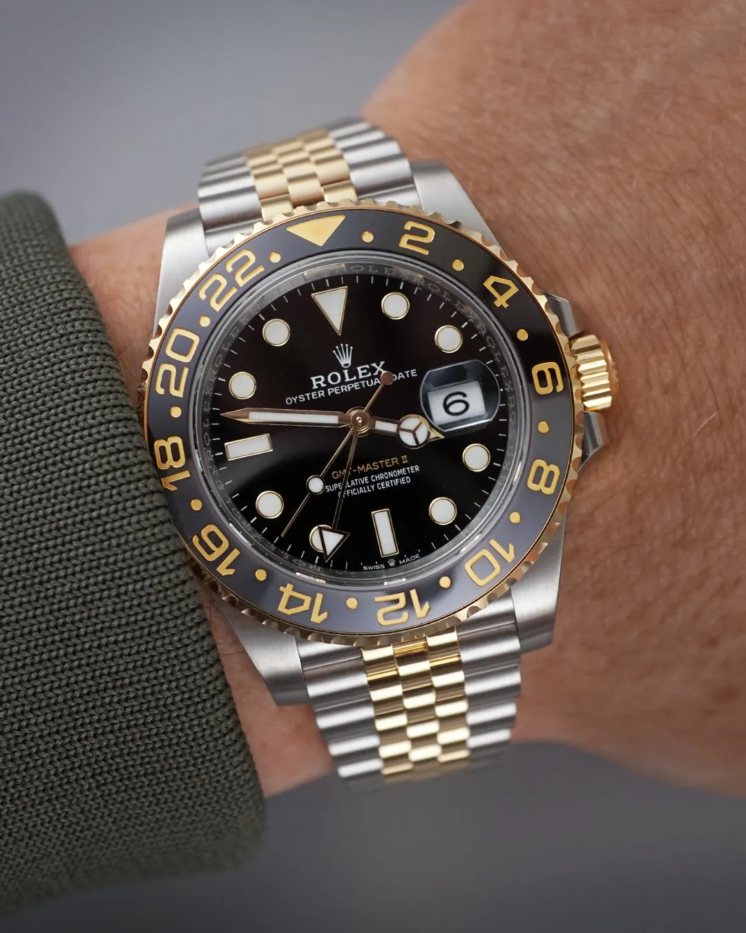 Rolex GMT-Master II 126713GRNR 40mm Stainless steel Black