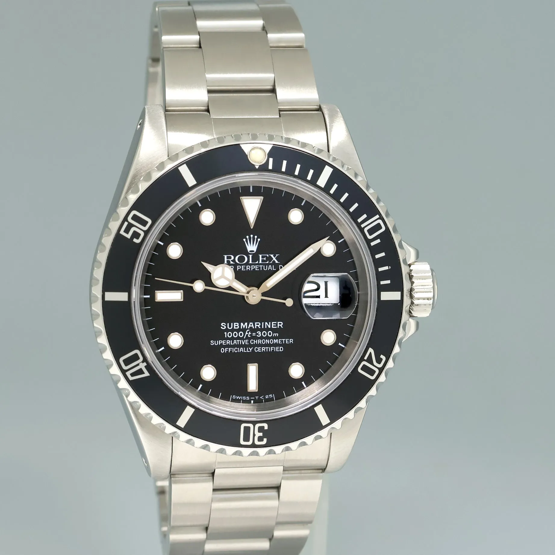 Rolex Submariner 16610 40mm Stainless steel Black 2