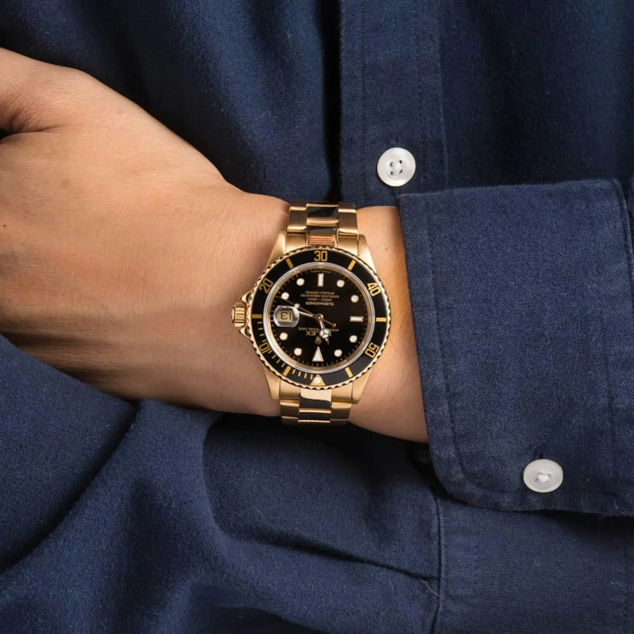 Rolex Submariner 16618 40mm Yellow gold Black 1